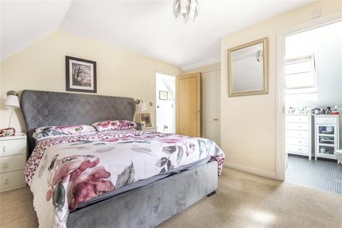 2 Ashton Close, Swindon, SN25 2AH