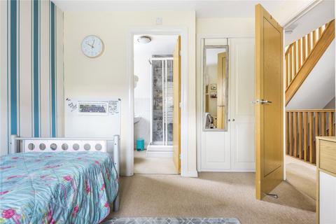 2 Ashton Close, Swindon, SN25 2AH