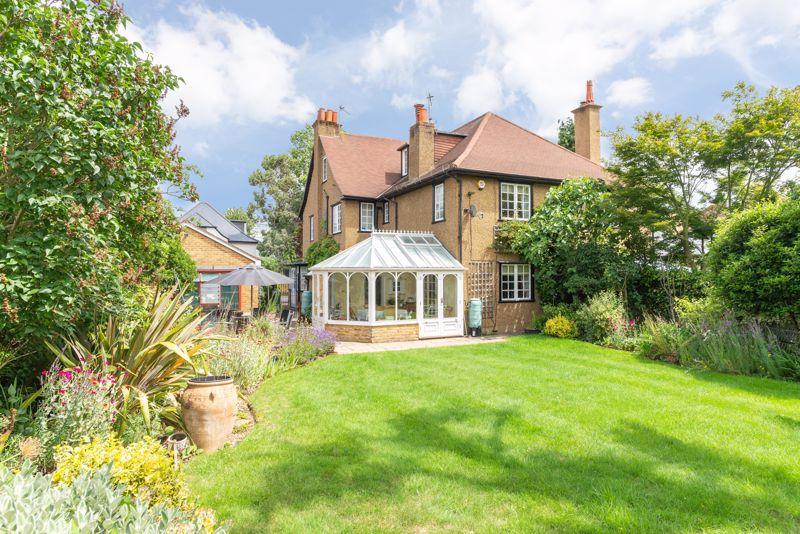 Esher Avenue, WaltonOnThames 5 bed semidetached house £950,000