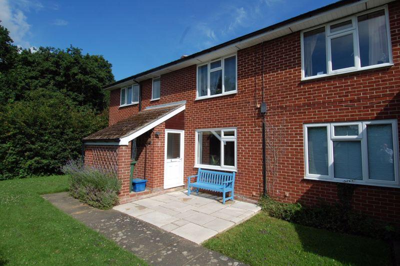 Honor Close, Kidlington 2 bed apartment £260,000
