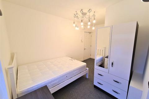 House share to rent, Willesden Lane, Kilburn NW6