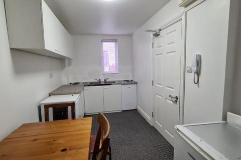 House share to rent, Willesden Lane, Kilburn NW6