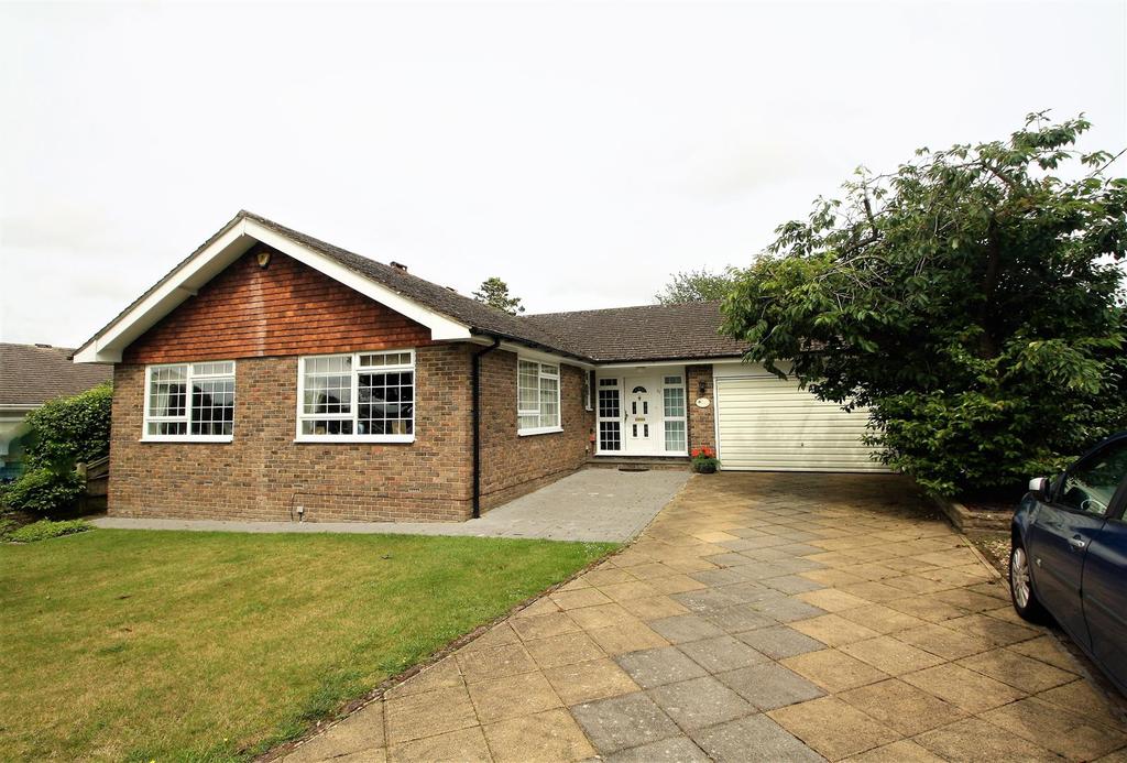 Broomfield Road, Henfield 4 bed detached bungalow £720,000