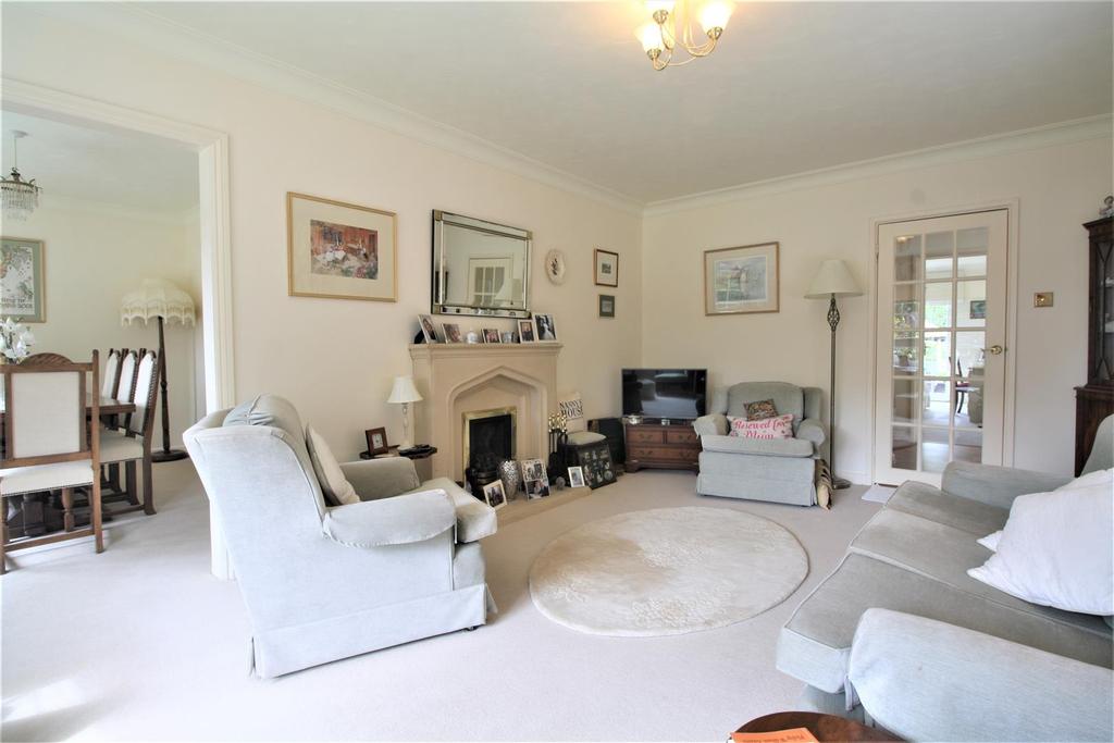 Broomfield Road, Henfield 4 bed detached bungalow £720,000