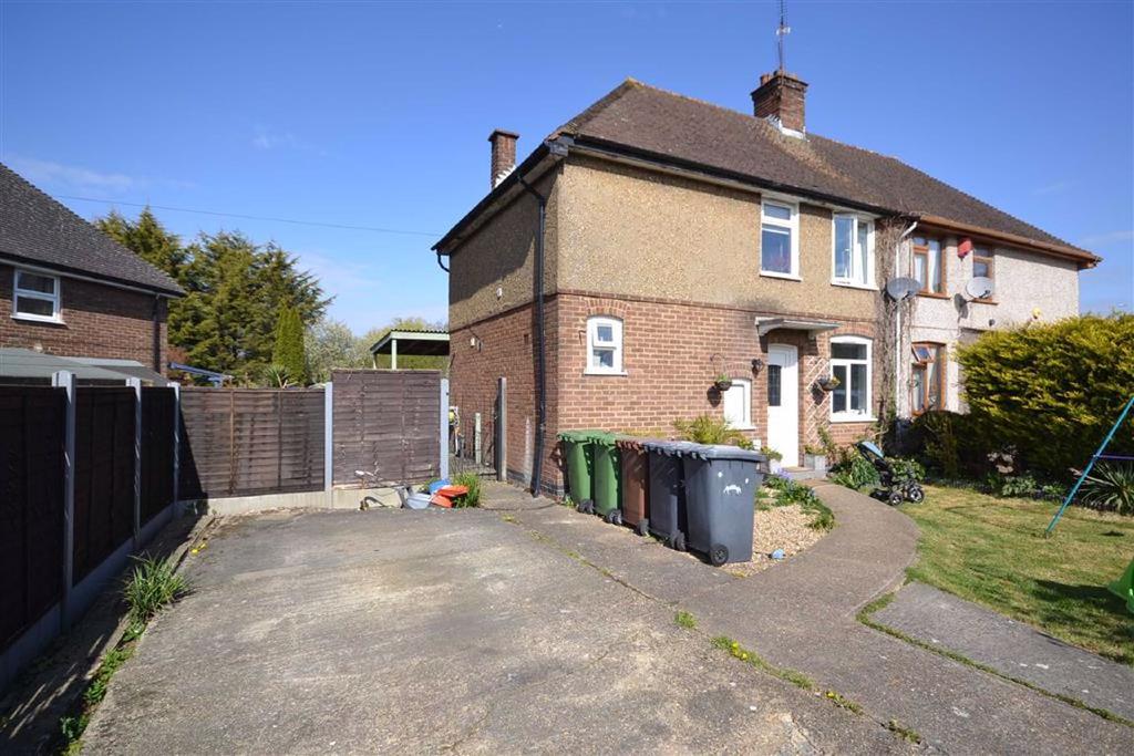 Cowley Hill, Borehamwood 3 bed semidetached house £500,000