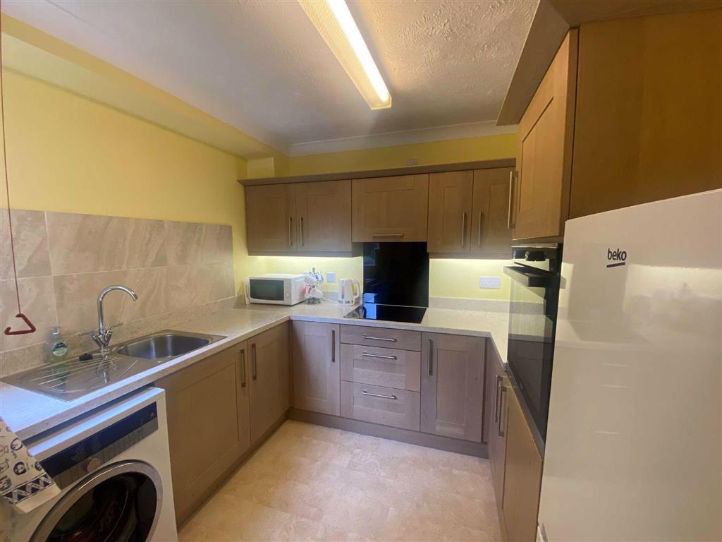 Bede Court, Cullercoats 1 bed flat £525 pcm (£121 pw)