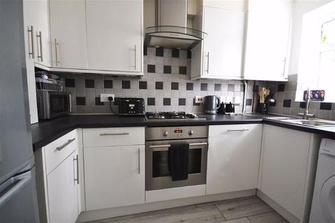 12 Novello Way, Borehamwood, WD6 5RT