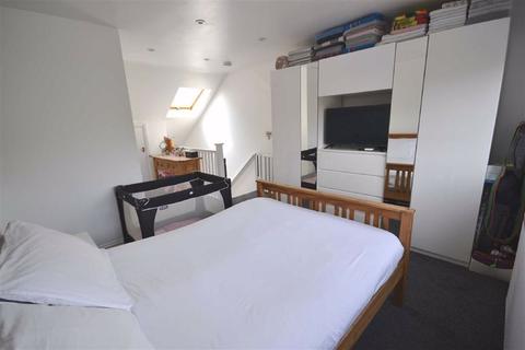 12 Novello Way, Borehamwood, WD6 5RT