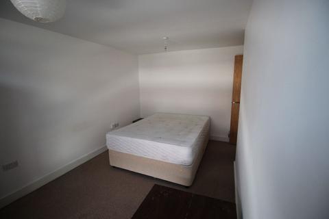 undefined, Liverpool L19