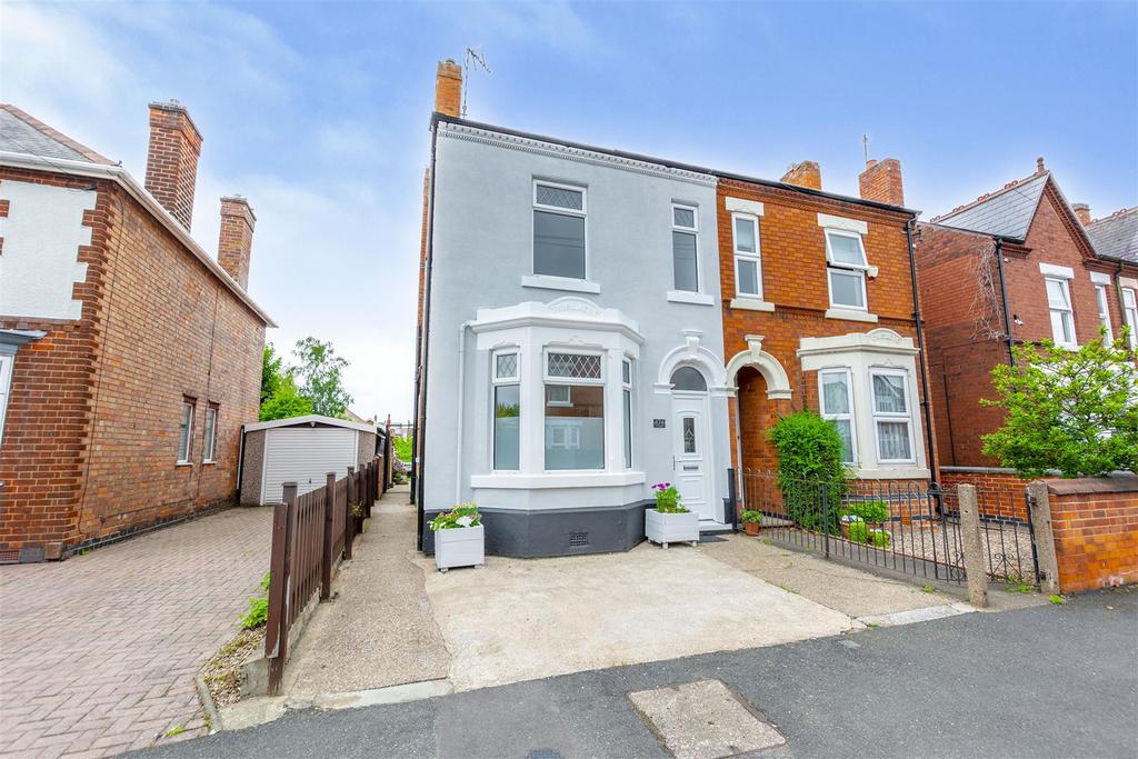 Curzon Street, Long Eaton 3 bed semidetached house £249,950