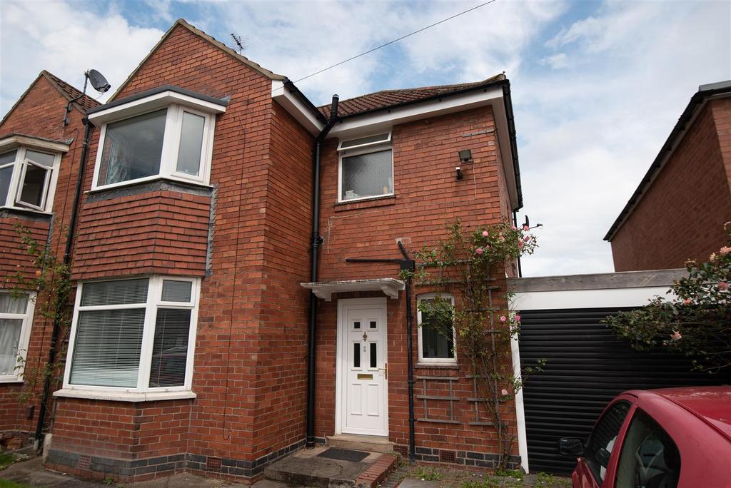 Malton Avenue, York 3 bed semidetached house £1,150 pcm (£265 pw)