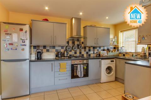 31 Beeston Road, Broughton, Chester, CH4 0SB