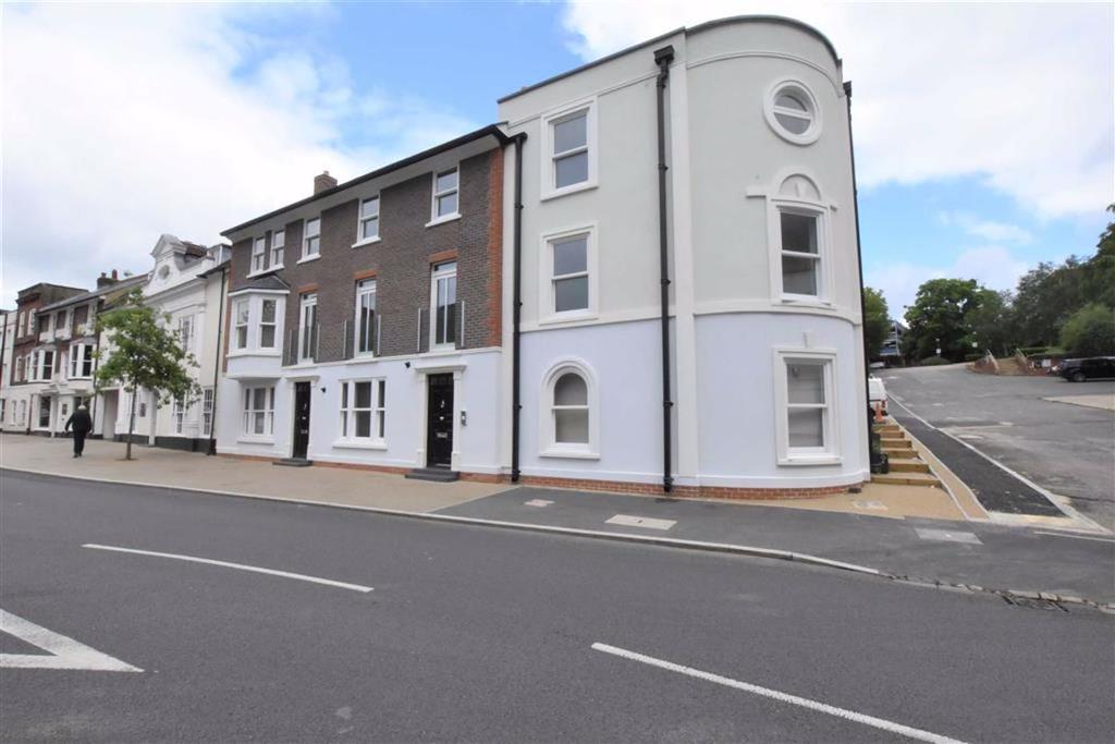 Trinity Place, Easton Street, High 2 bed apartment £1,150 pcm