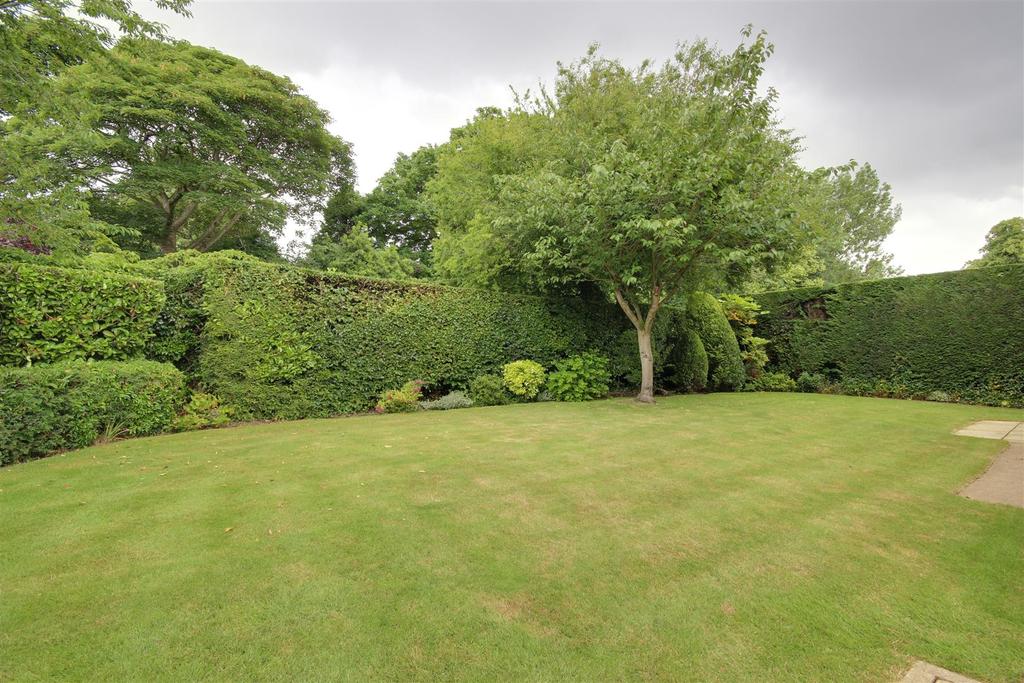 Collier Close, North Ferriby 4 bed detached house £459,950