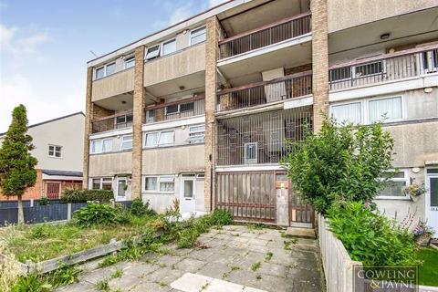 10 Brook Drive, Wickford, SS12 9EQ