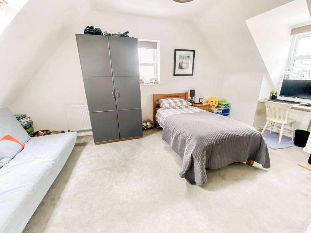 Canon Bed3.JPG