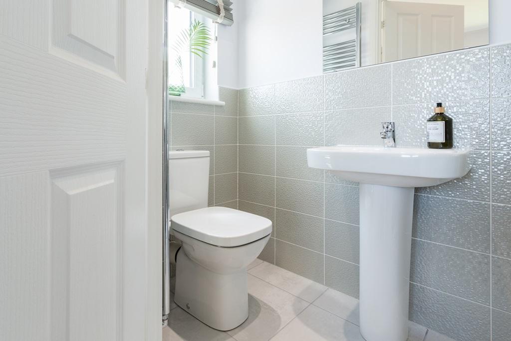An en suite away from the family