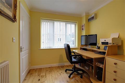 17 Blairgowie Close, Grantham, NG31 9FJ