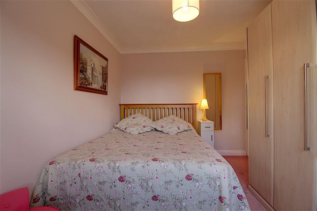 Bedroom 2 (Double)