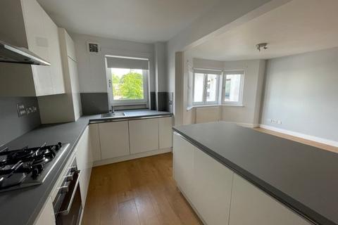 2 bedroom flat to rent, Glasgow Road, Maybury, Edinburgh, EH12