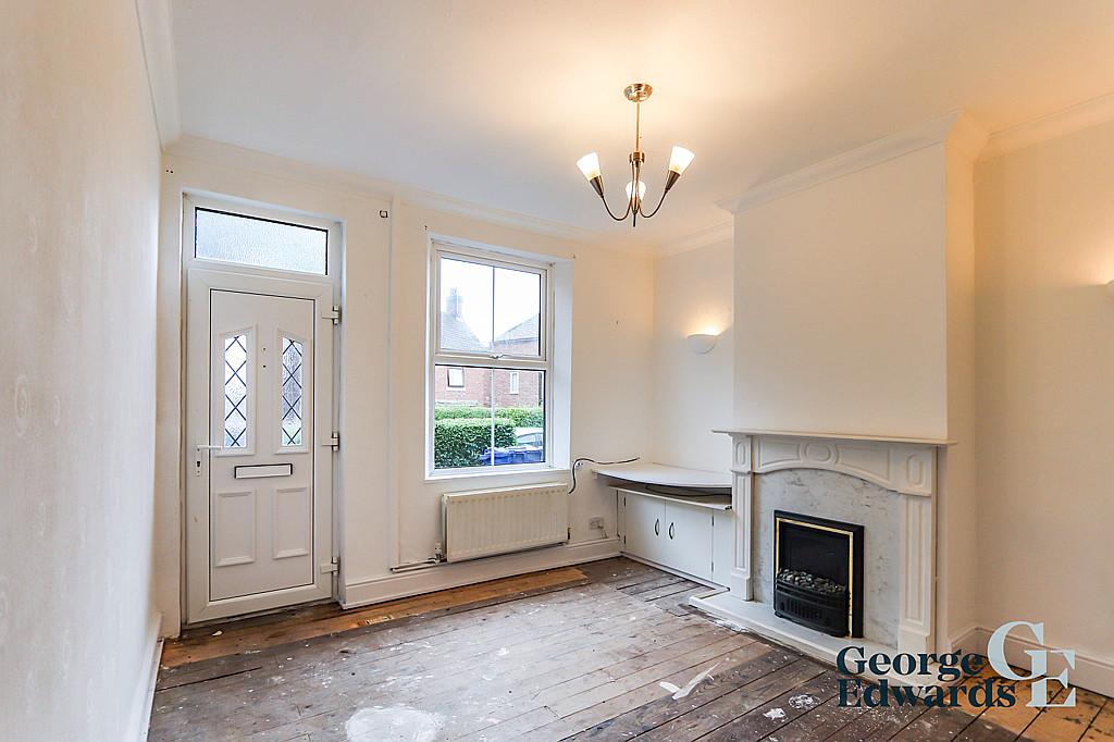 Mill Hill Lane, Winshill, DE150BA 2 bed terraced house £625 pcm (£144 pw)