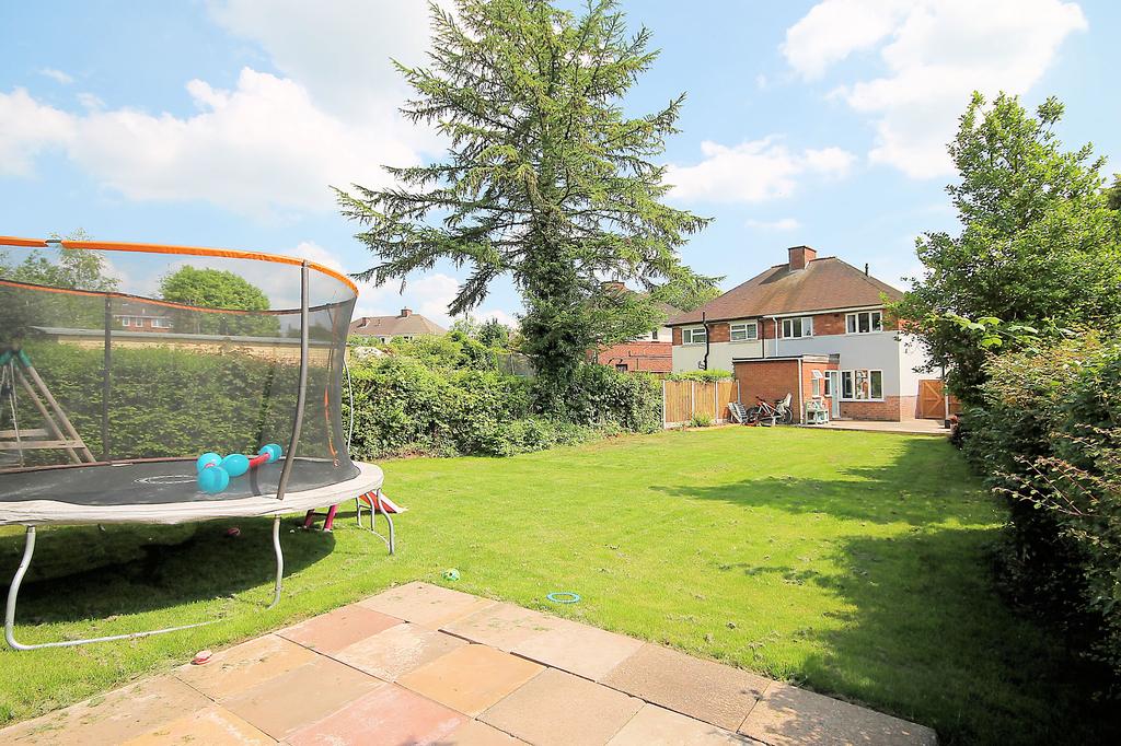 Summerfield Road, Tamworth, B77 3PQ 3 bed semidetached house £219,950
