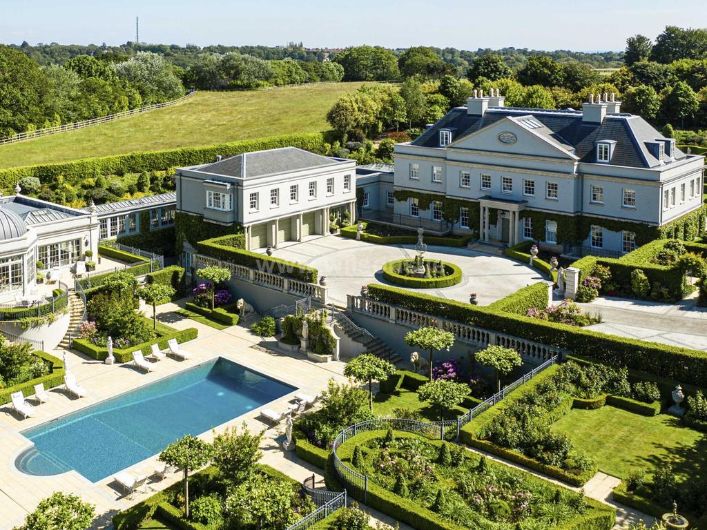 Trinity 9 bed manor house for sale £39,950,000