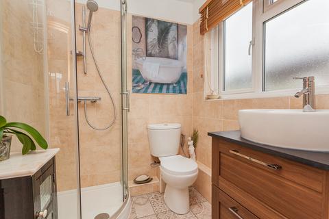 12 Atherley Way, Whitton, Hounslow, TW4 5NG