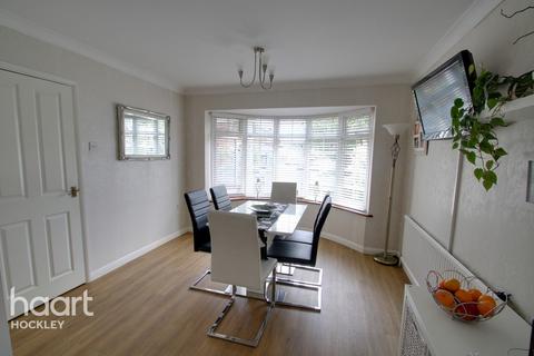 27a Greensward Lane, Hockley, SS5 5HD