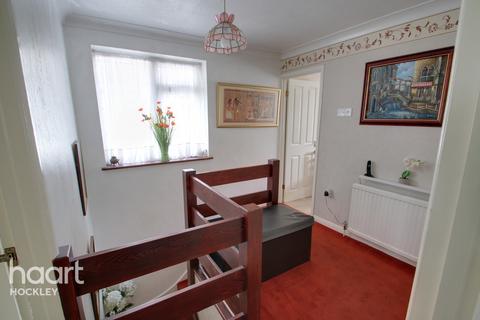 27a Greensward Lane, Hockley, SS5 5HD