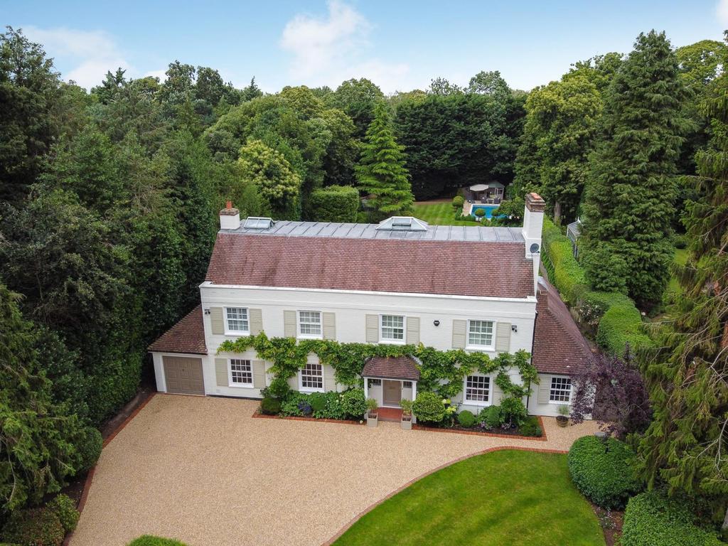 Onslow Road, Burwood Park, WaltonOnThames, KT12 5 bed detached house