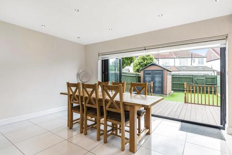 20 The Quadrant, London, SW20 8SP