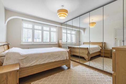 20 The Quadrant, London, SW20 8SP