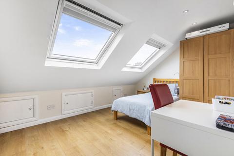 20 The Quadrant, London, SW20 8SP