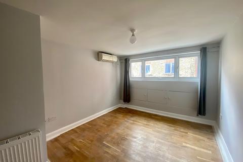 1 bedroom flat to rent, Hardy Passage, Wood Green