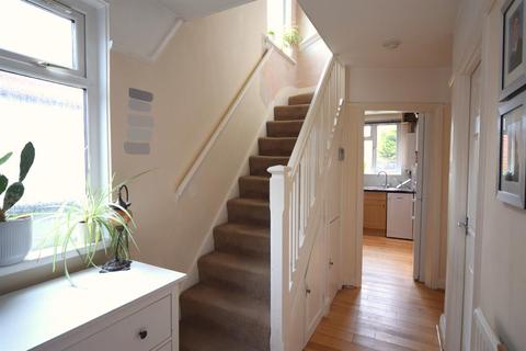 50 Fairfield Way, Epsom, KT19 0EF