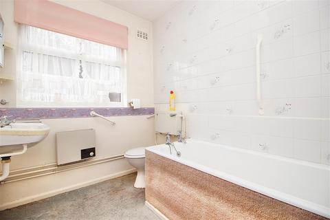 50 Pimpernel Road, Ipswich, IP2 0PY