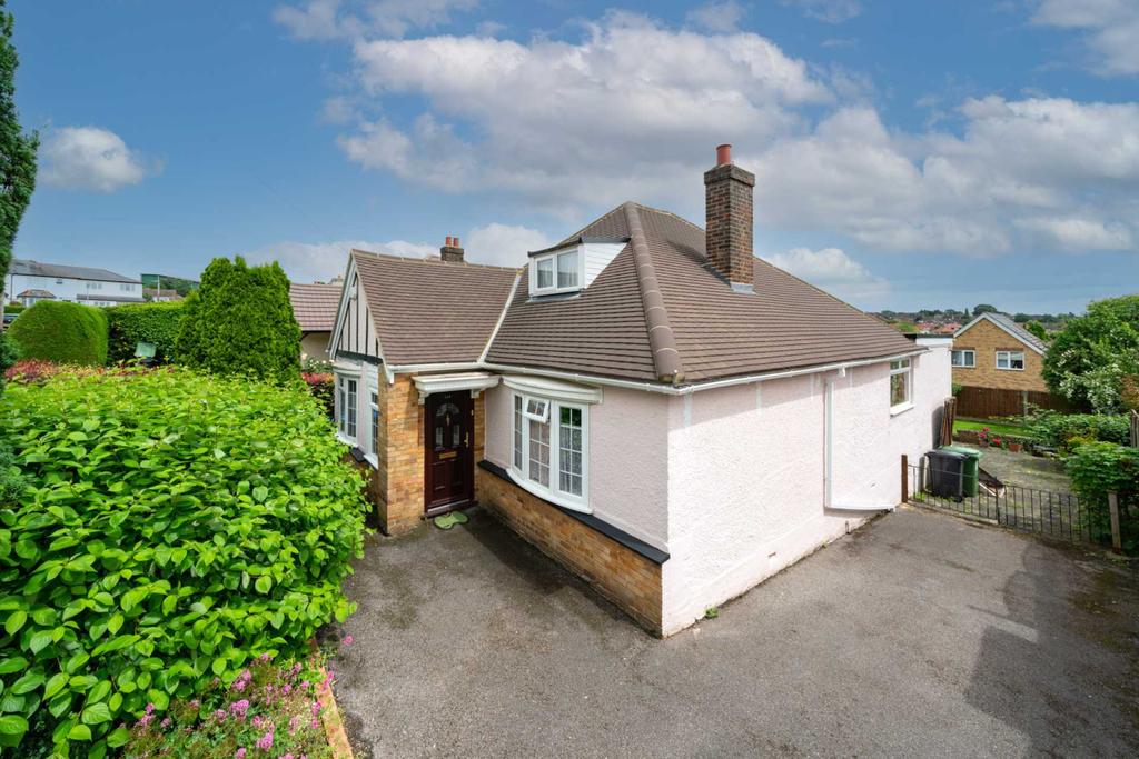 Deaconsfield Road, Hemel Hempstead 2 bed bungalow £550,000