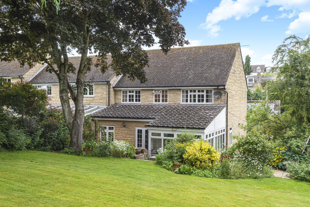 Finstock, Oxfordshire, OX7 3 bed end of terrace house for sale £500,000