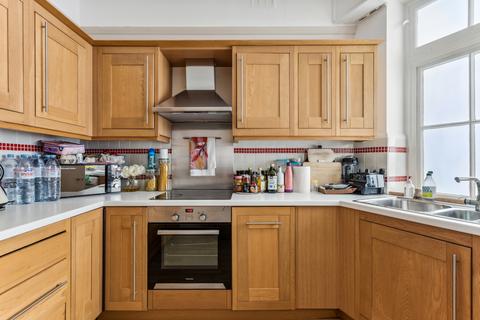 3 bedroom flat to rent, Durward House, 31 Kensington Court, London