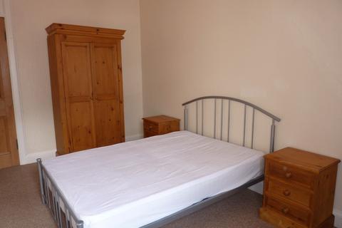 2 bedroom flat to rent, Gardners Crescent, Fountainbridge, Edinburgh, EH3