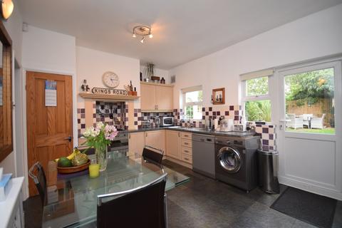12 Alston Road, London, SW17 0TP