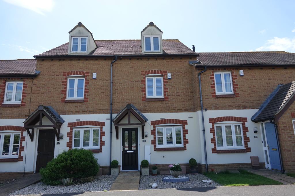 Fidler Close, Selsey 3 bed townhouse £317,500
