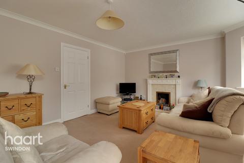 62 Primrose Close, Swindon, SN25 1QY