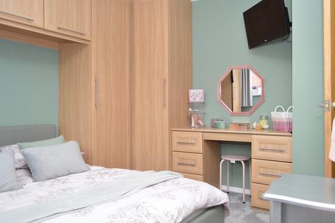 22 Knott Lanes, Oldham, OL8 3JA
