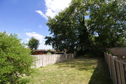 101 Hazelbank Road, Catford, London, SE6 1LS