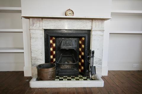 101 Hazelbank Road, Catford, London, SE6 1LS