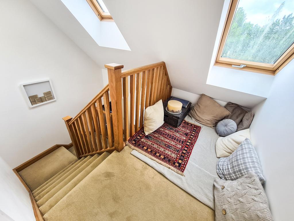 2nd floor landing