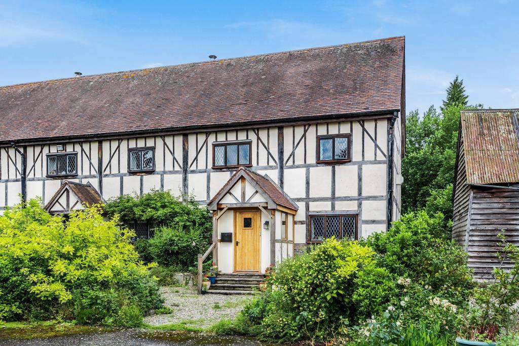 Eardisland, Herefordshire, HR6 3 bed end of terrace house £375,000