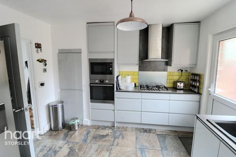 72 Abbey Drive, Luton, LU2 0LQ